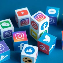 social-media-watch-pic