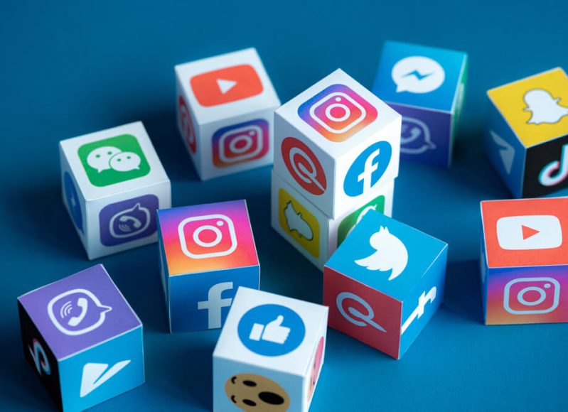 social-media-watch-pic