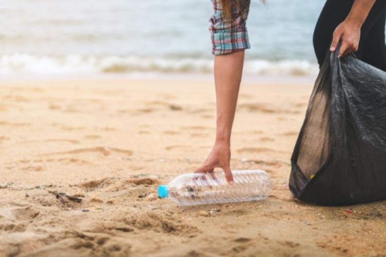 Εκστρατεία καθαριότητας παραλίας στη Λεμεσό από την ΟΔ.Υ.ΚY Assistance!