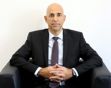 andreas-athanasiadis-chair