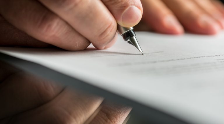 contract-sign