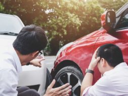 car-accident-2men